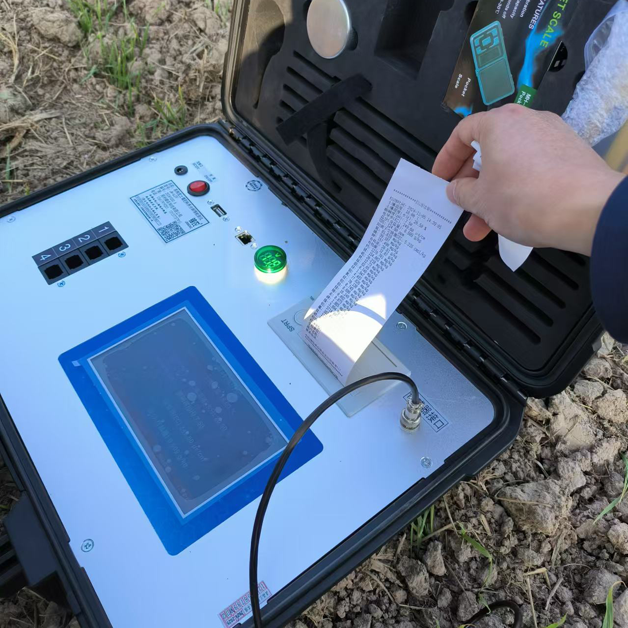 告别盲目施肥,土壤化肥检测仪助力精准农业